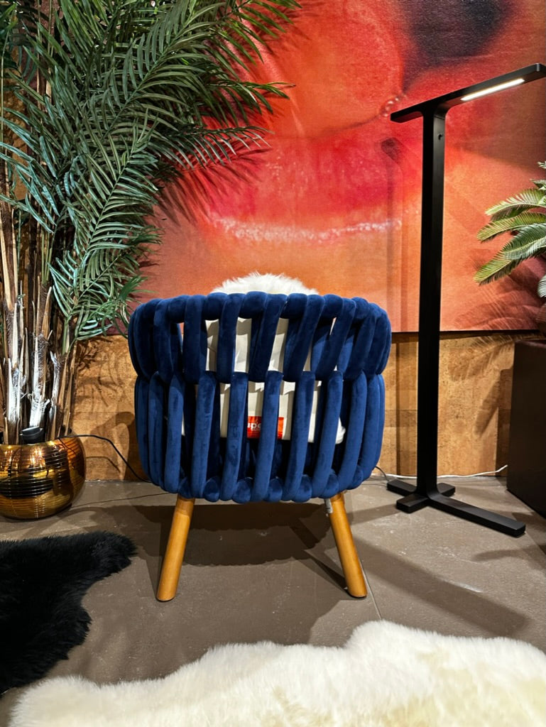 BLUE VELVET KNIT ARMCHAIR