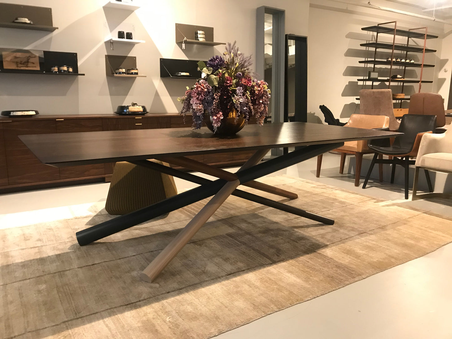 W DINING TABLE